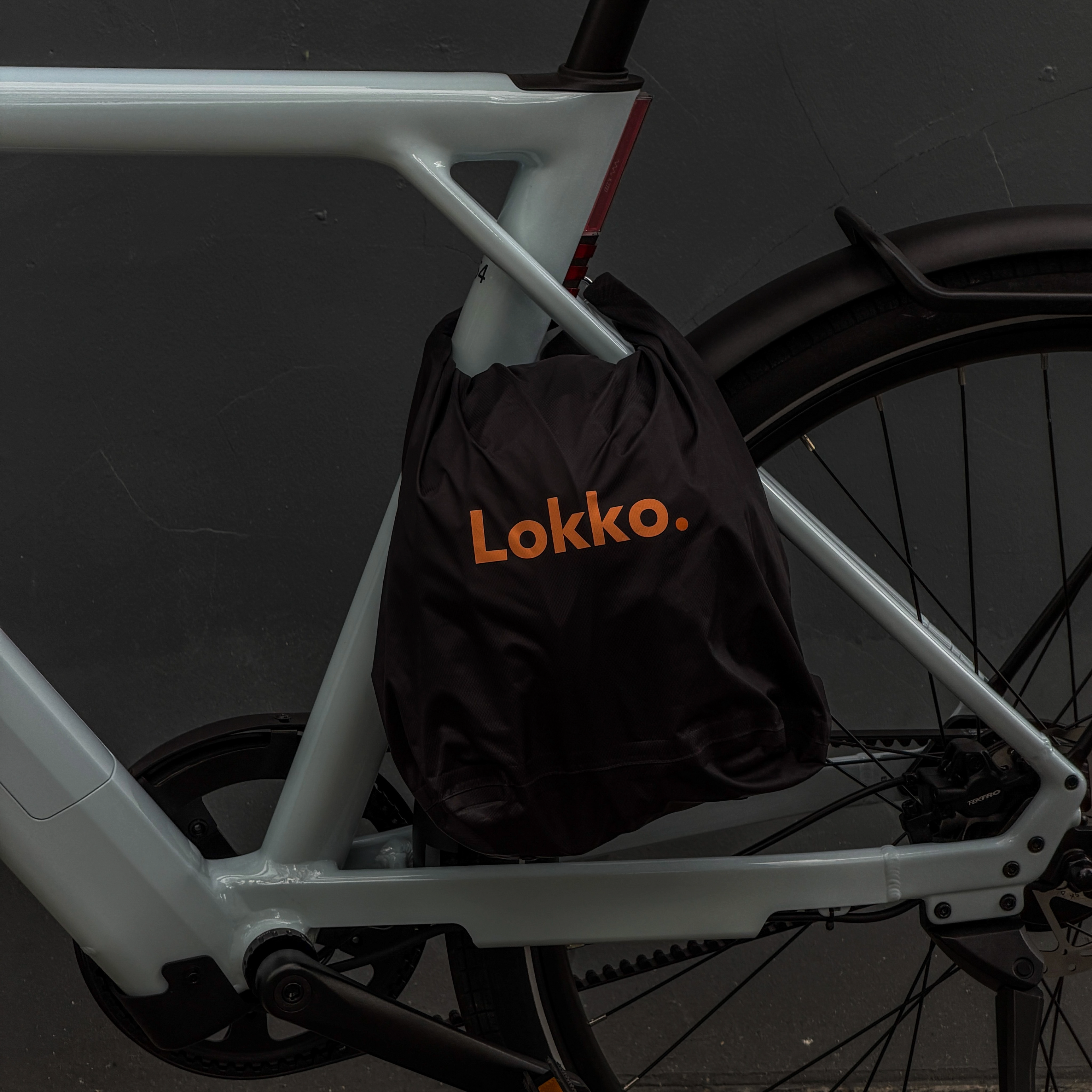 Lokko - Kompakt hjelmpose
